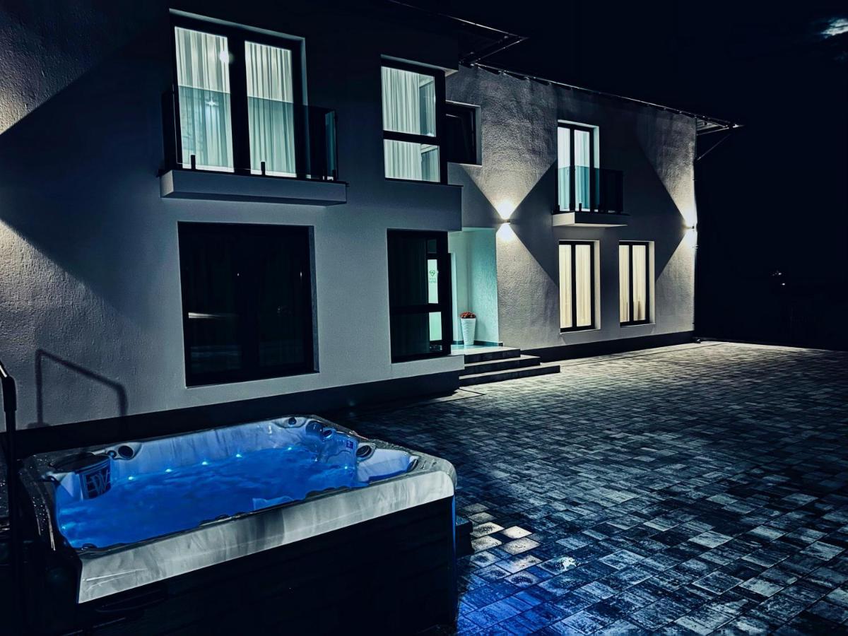 Vila Diamond Lux&Spa Sovata Exteriör bild