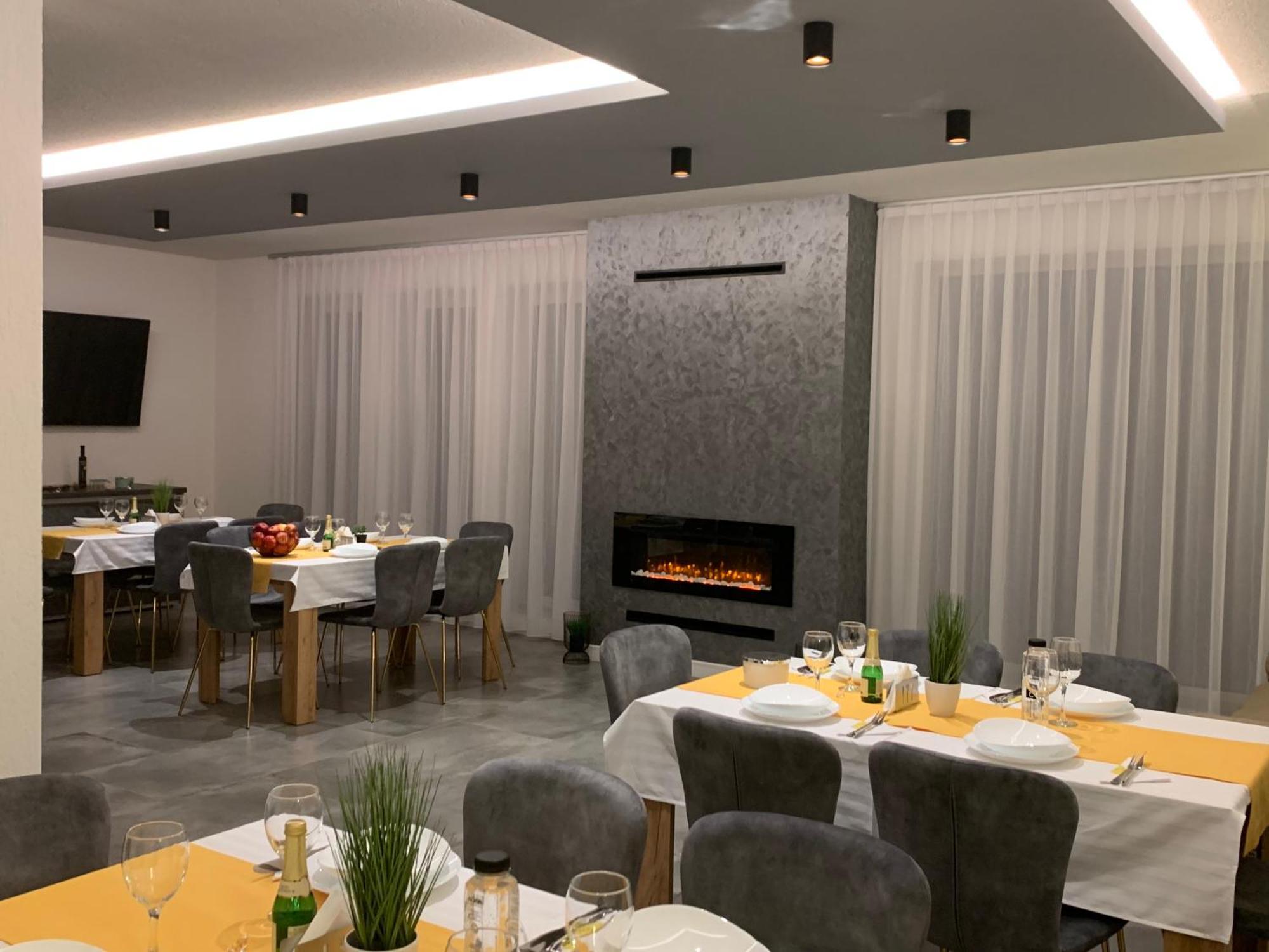 Vila Diamond Lux&Spa Sovata Exteriör bild